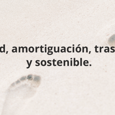 En este caso aparece de fondo una imagen de la arena que nos transmite esos valores principales de comoditas, comodidad, amortiguación, transpirabilidad y sostenible.